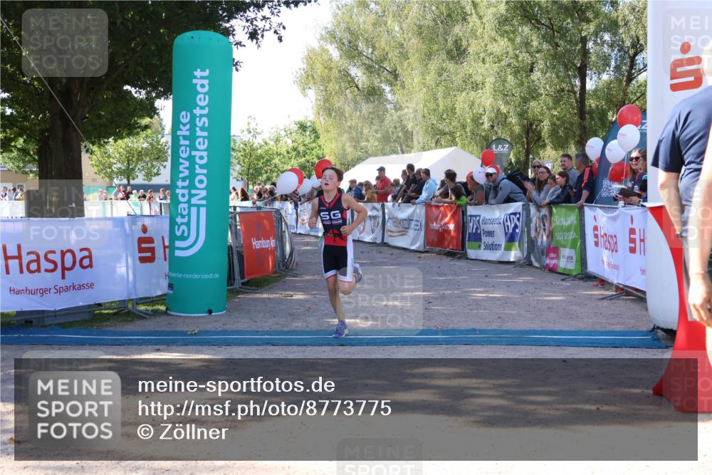07.09.2025 - 19. Norderstedt Triathlon Zöllner http://msf.ph/oto/8773775 07.09.2025 10:58:02 Ziel 130 meine-sportfotos.de