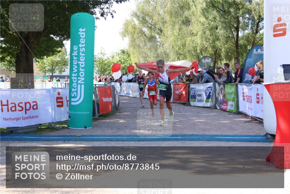 07.09.2025 - 19. Norderstedt Triathlon Zöllner http://msf.ph/oto/8773845 07.09.2025 10:58:14 Ziel 60, 108, 115, 638, 670 meine-sportfotos.de