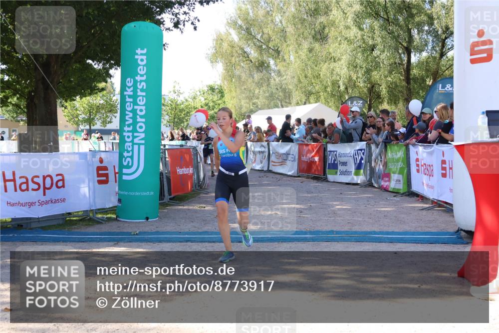 07.09.2025 - 19. Norderstedt Triathlon Zöllner http://msf.ph/oto/8773917 07.09.2025 10:58:37 Ziel 57, 129, 643, 693 meine-sportfotos.de