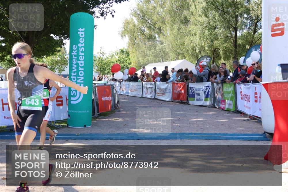07.09.2025 - 19. Norderstedt Triathlon Zöllner http://msf.ph/oto/8773942 07.09.2025 10:58:42 Ziel 57, 129, 643 meine-sportfotos.de