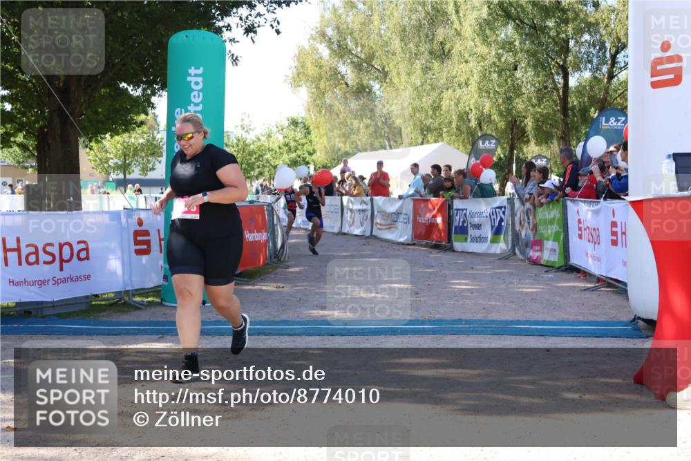 07.09.2025 - 19. Norderstedt Triathlon Zöllner http://msf.ph/oto/8774010 07.09.2025 10:59:40 Ziel 64, 83, 1113 meine-sportfotos.de