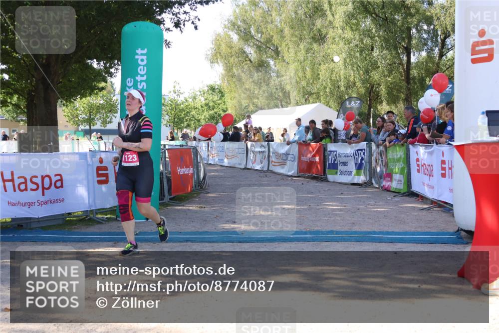 07.09.2025 - 19. Norderstedt Triathlon Zöllner http://msf.ph/oto/8774087 07.09.2025 10:59:58 Ziel 1123 meine-sportfotos.de