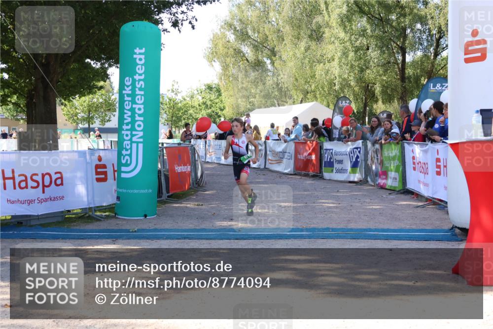 07.09.2025 - 19. Norderstedt Triathlon Zöllner http://msf.ph/oto/8774094 07.09.2025 11:00:13 Ziel 61, 691 meine-sportfotos.de