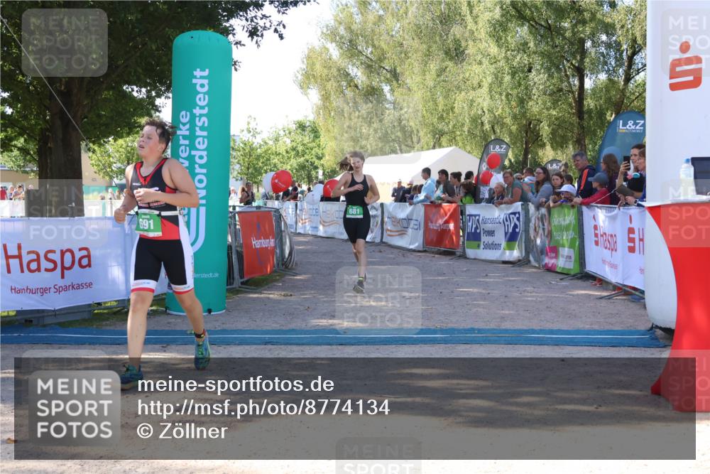 07.09.2025 - 19. Norderstedt Triathlon Zöllner http://msf.ph/oto/8774134 07.09.2025 11:00:18 Ziel 61, 681, 683, 691 meine-sportfotos.de