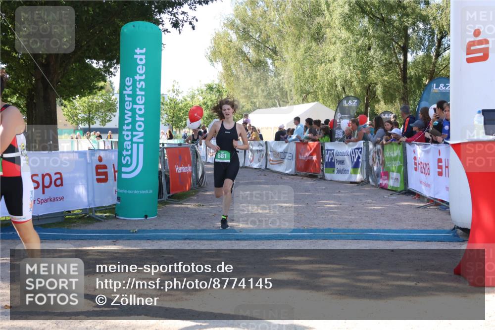 07.09.2025 - 19. Norderstedt Triathlon Zöllner http://msf.ph/oto/8774145 07.09.2025 11:00:19 Ziel 61, 681, 683, 691 meine-sportfotos.de