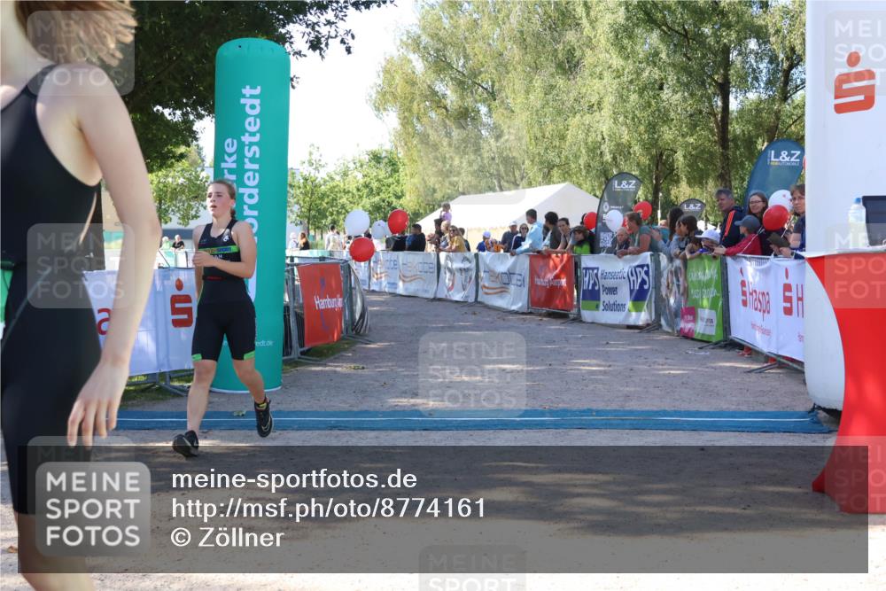 07.09.2025 - 19. Norderstedt Triathlon Zöllner http://msf.ph/oto/8774161 07.09.2025 11:00:24 Ziel 674, 681, 683, 691 meine-sportfotos.de