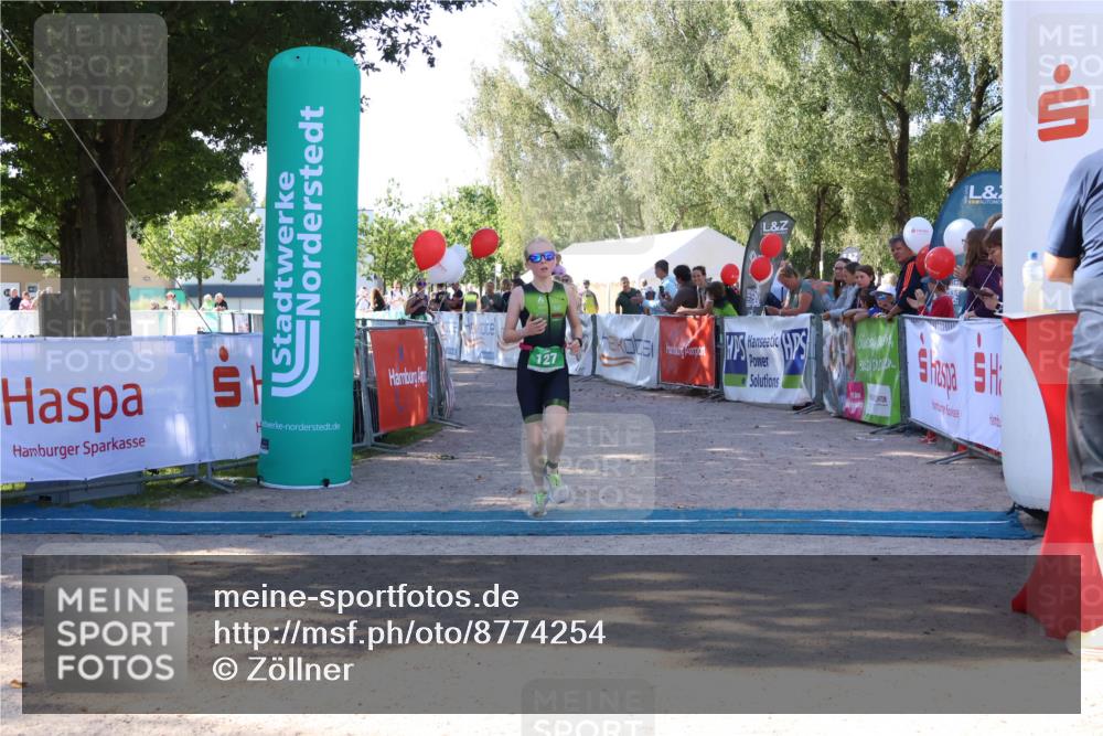 07.09.2025 - 19. Norderstedt Triathlon Zöllner http://msf.ph/oto/8774254 07.09.2025 11:01:09 Ziel 62, 127 meine-sportfotos.de