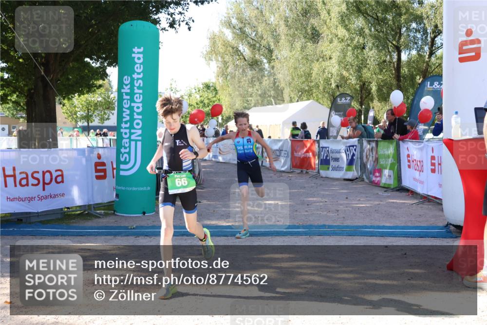 07.09.2025 - 19. Norderstedt Triathlon Zöllner http://msf.ph/oto/8774562 07.09.2025 11:03:08 Ziel 56, 66, 124 meine-sportfotos.de