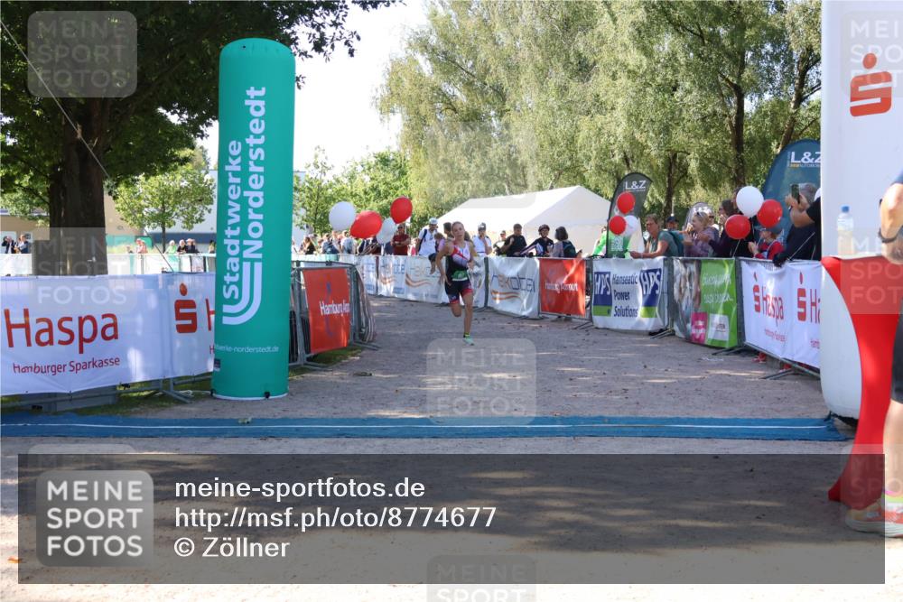 07.09.2025 - 19. Norderstedt Triathlon Zöllner http://msf.ph/oto/8774677 07.09.2025 11:04:21 Ziel 71, 92 meine-sportfotos.de