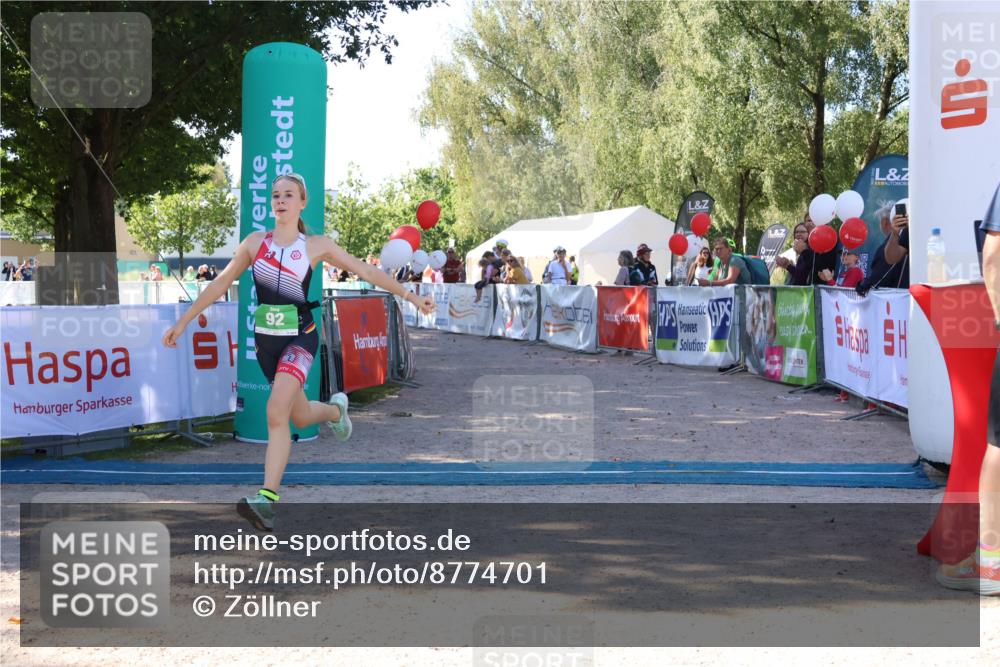07.09.2025 - 19. Norderstedt Triathlon Zöllner http://msf.ph/oto/8774701 07.09.2025 11:04:22 Ziel 71, 92 meine-sportfotos.de