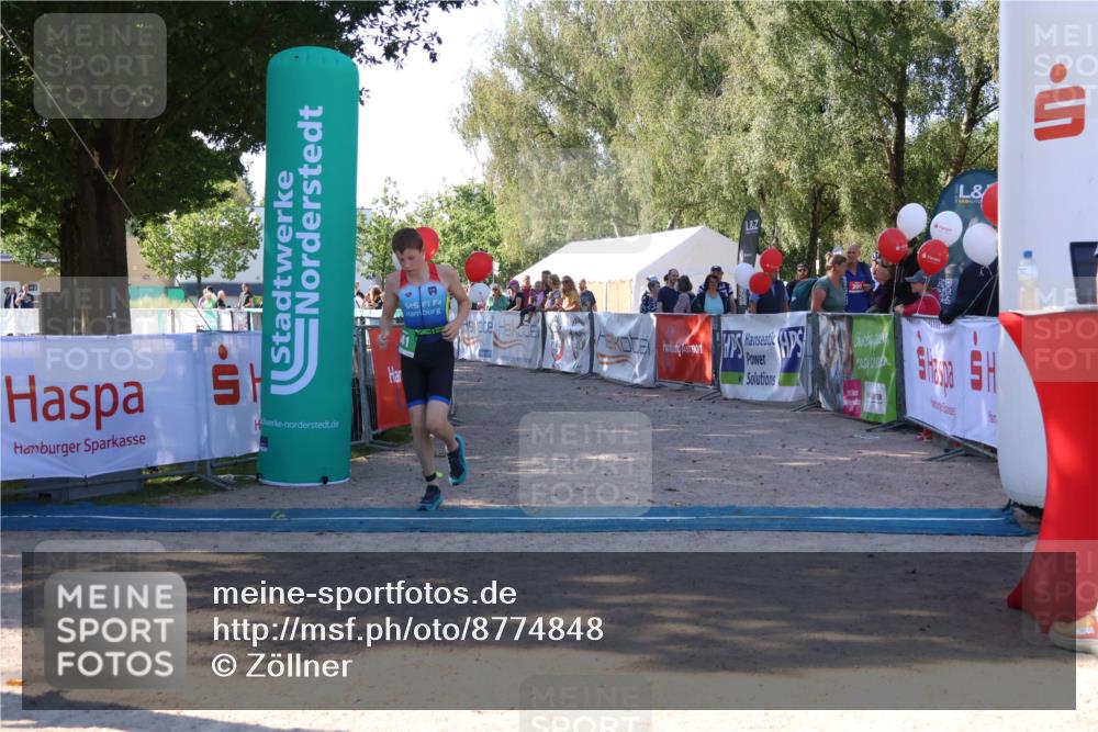 07.09.2025 - 19. Norderstedt Triathlon Zöllner http://msf.ph/oto/8774848 07.09.2025 11:05:14 Ziel 80, 100, 641 meine-sportfotos.de