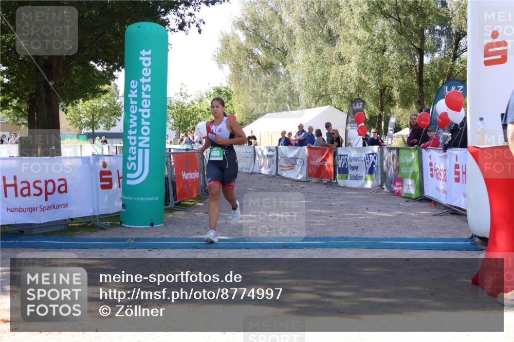 07.09.2025 - 19. Norderstedt Triathlon Zöllner http://msf.ph/oto/8774997 07.09.2025 11:07:43 Ziel 660 meine-sportfotos.de