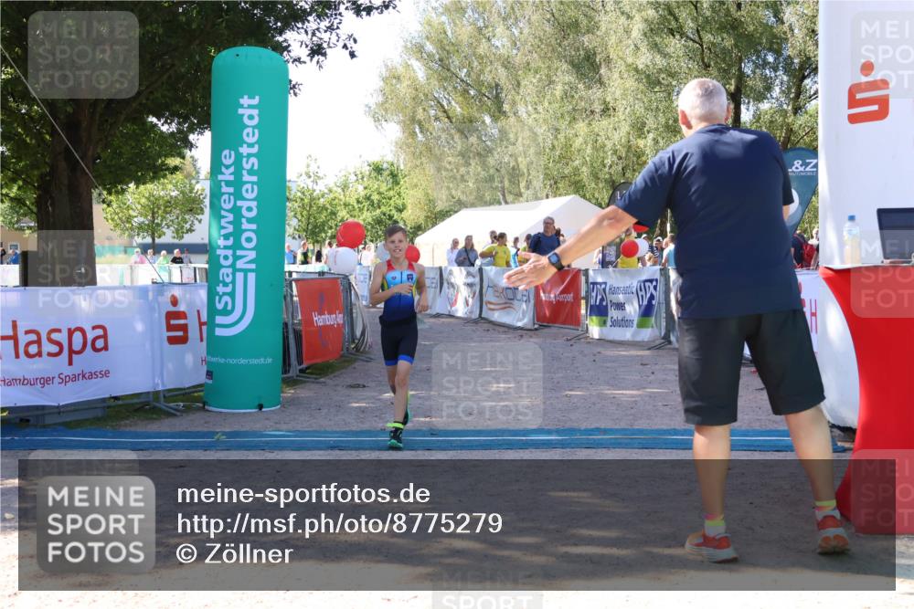 07.09.2025 - 19. Norderstedt Triathlon Zöllner http://msf.ph/oto/8775279 07.09.2025 11:15:41 Ziel 98 meine-sportfotos.de