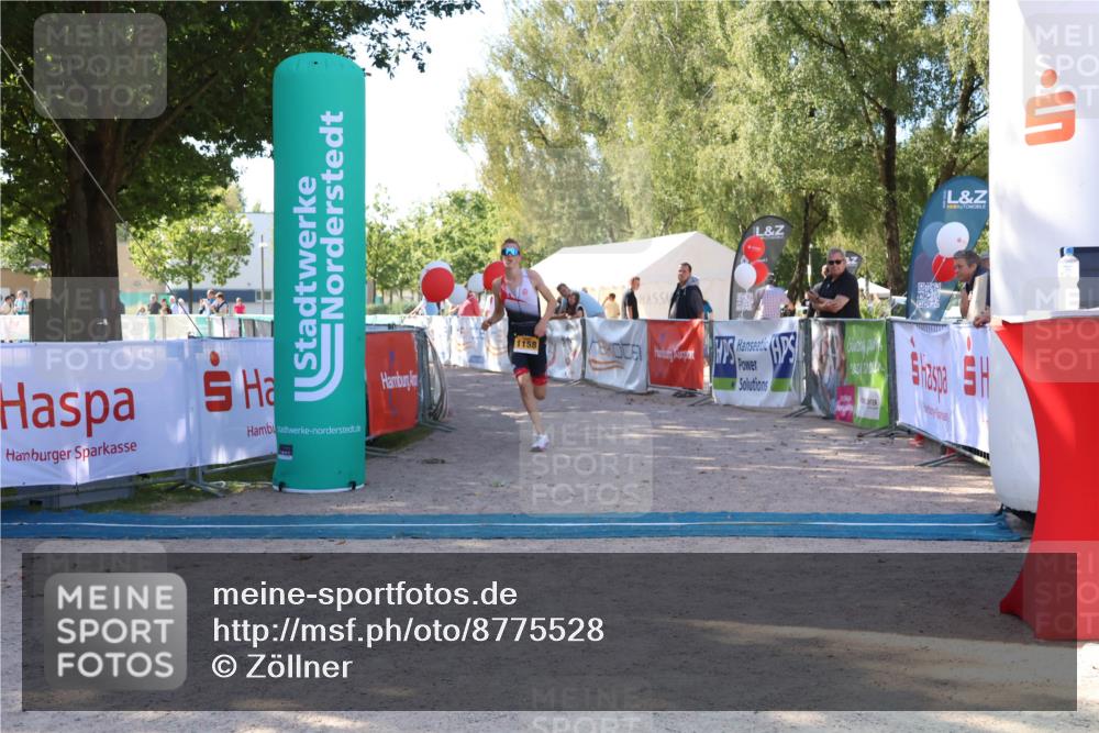 07.09.2025 - 19. Norderstedt Triathlon Zöllner http://msf.ph/oto/8775528 07.09.2025 11:47:40 Ziel 1158 meine-sportfotos.de