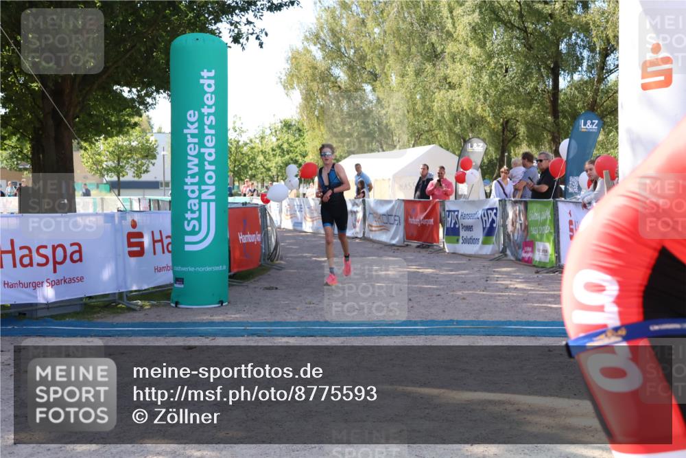 07.09.2025 - 19. Norderstedt Triathlon Zöllner http://msf.ph/oto/8775593 07.09.2025 11:49:19 Ziel 1171 meine-sportfotos.de