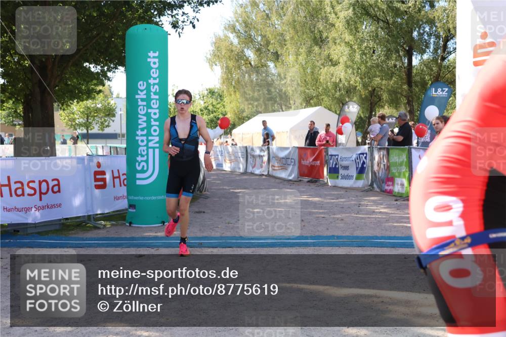 07.09.2025 - 19. Norderstedt Triathlon Zöllner http://msf.ph/oto/8775619 07.09.2025 11:49:20 Ziel 1171 meine-sportfotos.de