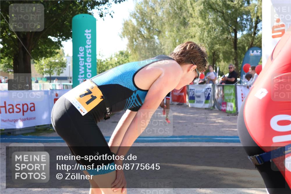 07.09.2025 - 19. Norderstedt Triathlon Zöllner http://msf.ph/oto/8775645 07.09.2025 11:49:29 Ziel 196, 1355 meine-sportfotos.de