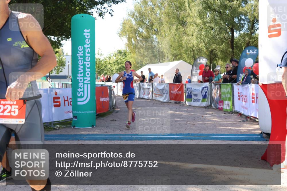07.09.2025 - 19. Norderstedt Triathlon Zöllner http://msf.ph/oto/8775752 07.09.2025 11:51:06 Ziel 225, 1185, 1335 meine-sportfotos.de