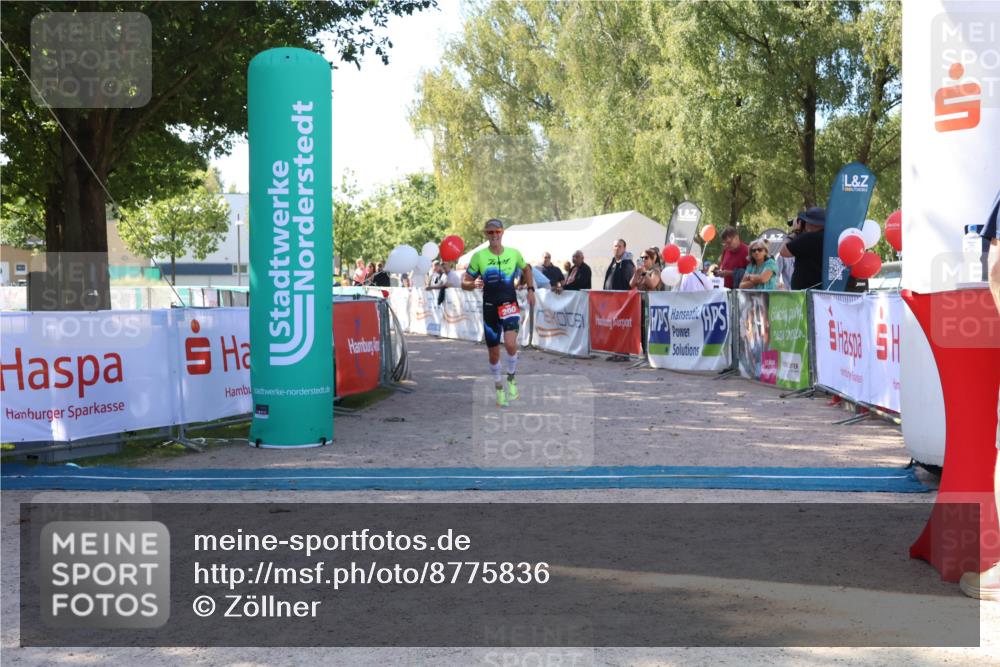 07.09.2025 - 19. Norderstedt Triathlon Zöllner http://msf.ph/oto/8775836 07.09.2025 11:52:32 Ziel 200 meine-sportfotos.de
