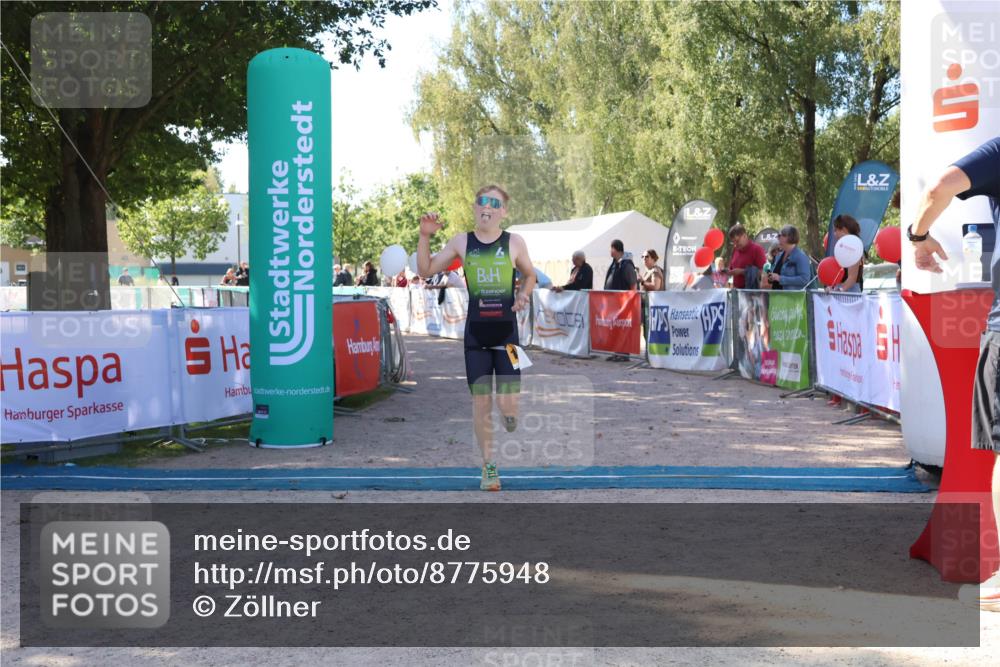07.09.2025 - 19. Norderstedt Triathlon Zöllner http://msf.ph/oto/8775948 07.09.2025 11:54:09 Ziel 1180 meine-sportfotos.de
