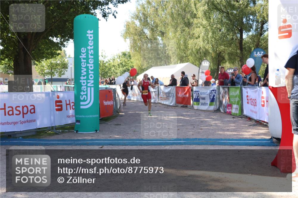 07.09.2025 - 19. Norderstedt Triathlon Zöllner http://msf.ph/oto/8775973 07.09.2025 11:54:22 Ziel 1168, 1196 meine-sportfotos.de