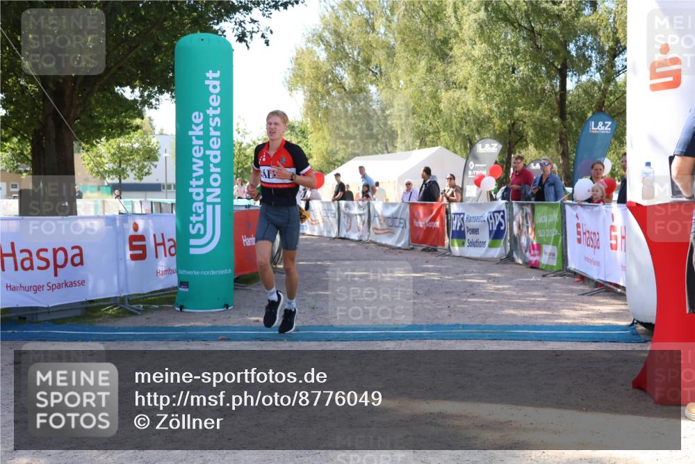 07.09.2025 - 19. Norderstedt Triathlon Zöllner http://msf.ph/oto/8776049 07.09.2025 11:55:47 Ziel 1173, 1202 meine-sportfotos.de