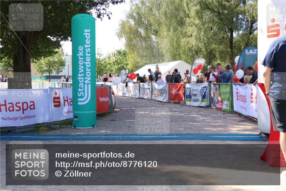 07.09.2025 - 19. Norderstedt Triathlon Zöllner http://msf.ph/oto/8776120 07.09.2025 11:56:43 Ziel  meine-sportfotos.de