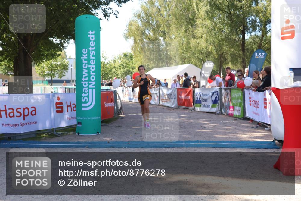 07.09.2025 - 19. Norderstedt Triathlon Zöllner http://msf.ph/oto/8776278 07.09.2025 11:58:17 Ziel 1179, 1186, 1211 meine-sportfotos.de