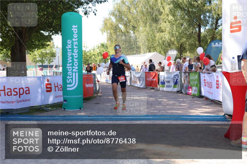07.09.2025 - 19. Norderstedt Triathlon Zöllner http://msf.ph/oto/8776438 07.09.2025 12:00:47 Ziel 749, 1184 meine-sportfotos.de