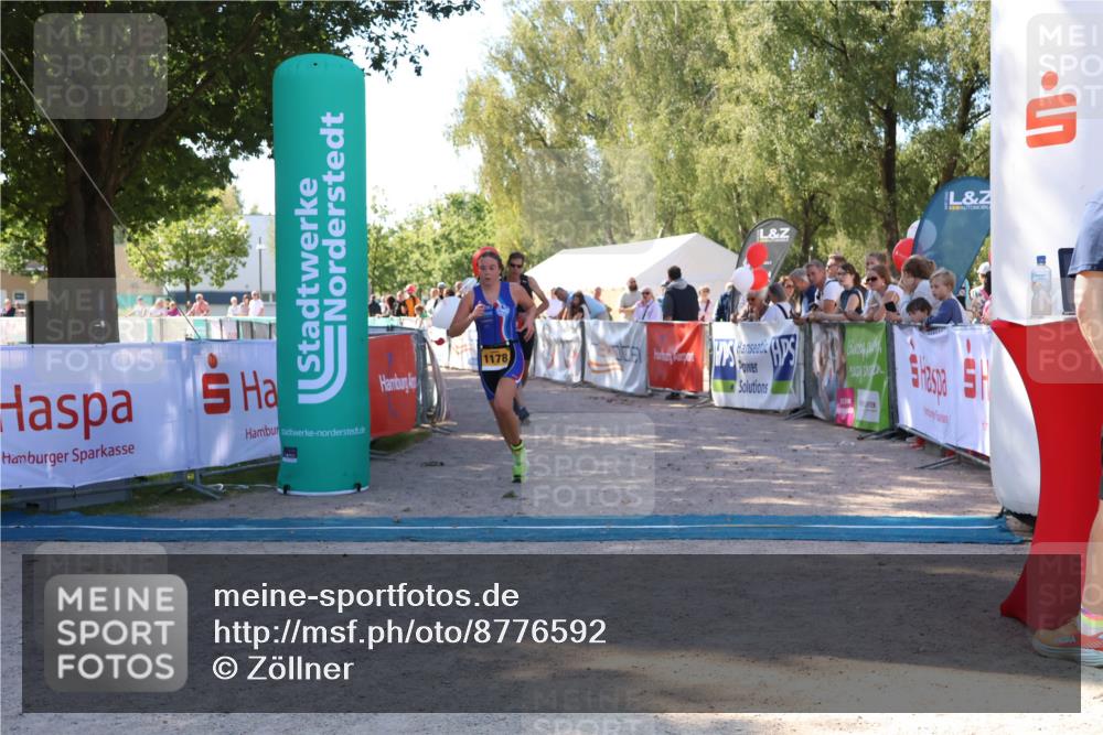 07.09.2025 - 19. Norderstedt Triathlon Zöllner http://msf.ph/oto/8776592 07.09.2025 12:02:00 Ziel 770, 774, 1178 meine-sportfotos.de