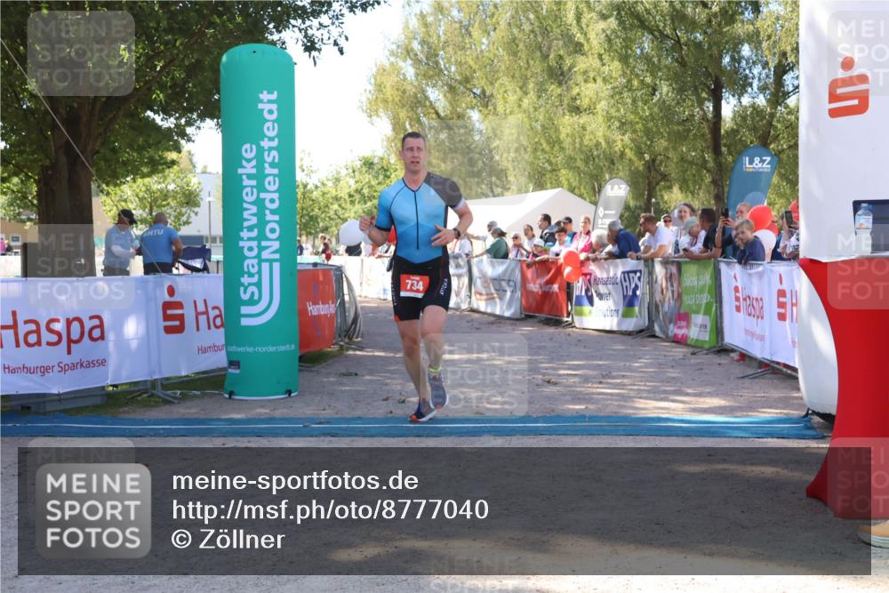 07.09.2025 - 19. Norderstedt Triathlon Zöllner http://msf.ph/oto/8777040 07.09.2025 12:08:29 Ziel 734 meine-sportfotos.de