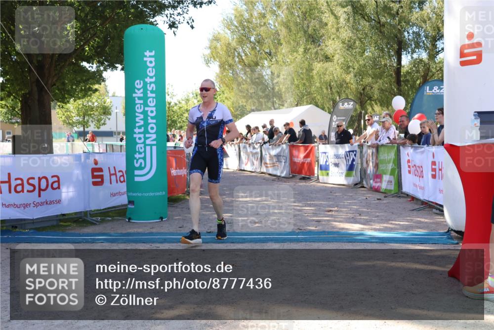 07.09.2025 - 19. Norderstedt Triathlon Zöllner http://msf.ph/oto/8777436 07.09.2025 12:12:37 Ziel 296 meine-sportfotos.de