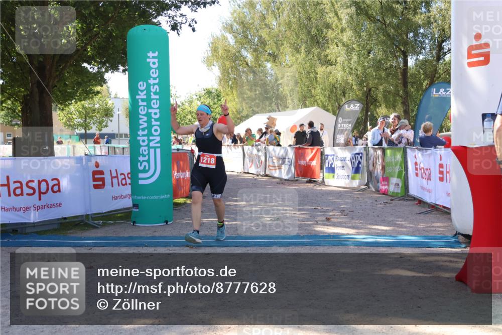 07.09.2025 - 19. Norderstedt Triathlon Zöllner http://msf.ph/oto/8777628 07.09.2025 12:17:38 Ziel 1218 meine-sportfotos.de