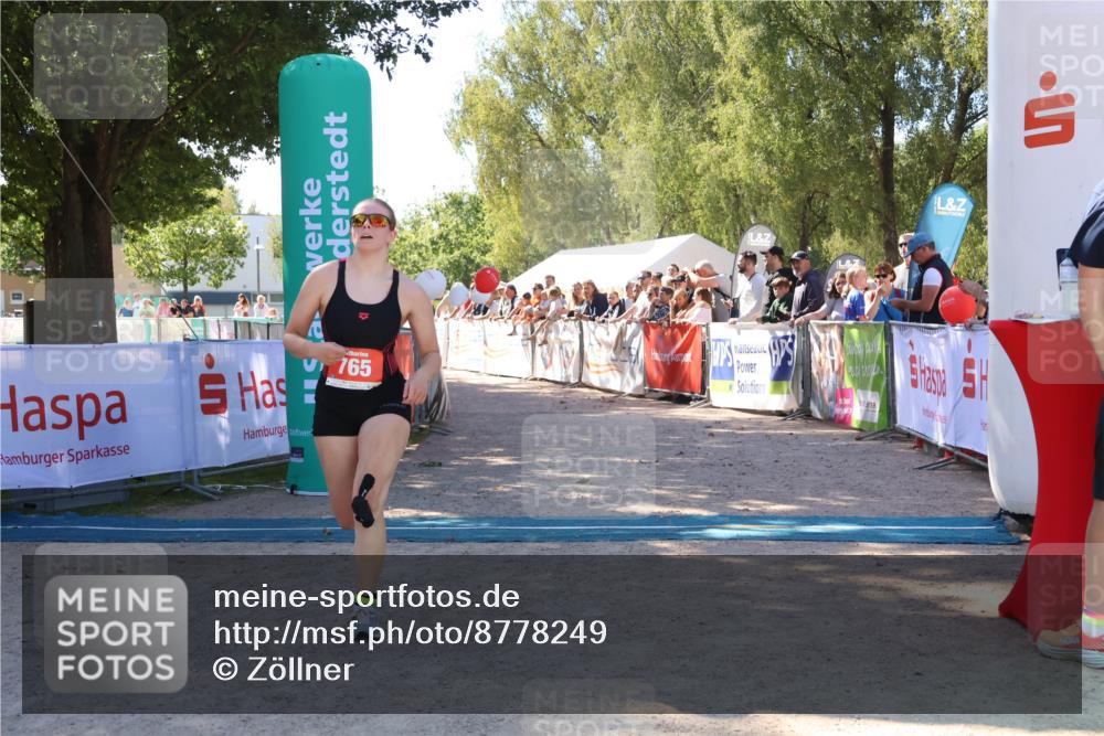 07.09.2025 - 19. Norderstedt Triathlon Zöllner http://msf.ph/oto/8778249 07.09.2025 12:27:38 Ziel 765 meine-sportfotos.de