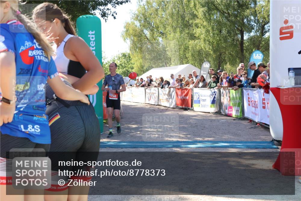 07.09.2025 - 19. Norderstedt Triathlon Zöllner http://msf.ph/oto/8778373 07.09.2025 12:29:18 Ziel 758 meine-sportfotos.de