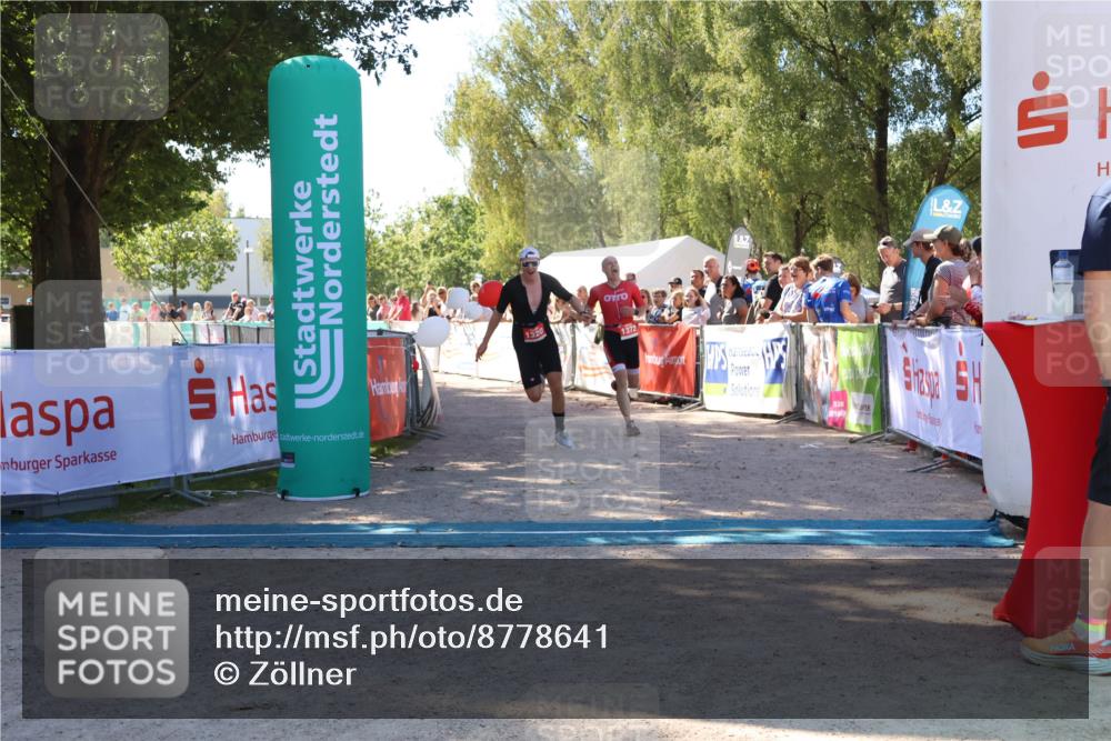 07.09.2025 - 19. Norderstedt Triathlon Zöllner http://msf.ph/oto/8778641 07.09.2025 12:31:20 Ziel 1320, 1372 meine-sportfotos.de