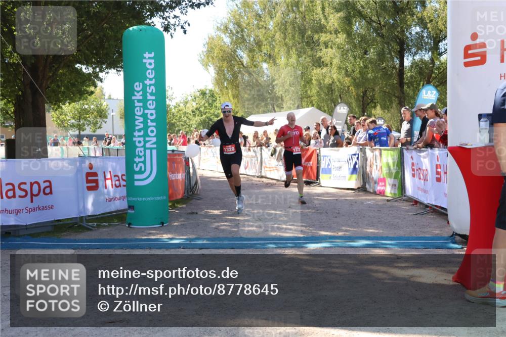 07.09.2025 - 19. Norderstedt Triathlon Zöllner http://msf.ph/oto/8778645 07.09.2025 12:31:20 Ziel 1320, 1372 meine-sportfotos.de