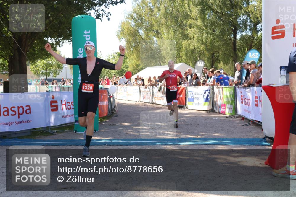 07.09.2025 - 19. Norderstedt Triathlon Zöllner http://msf.ph/oto/8778656 07.09.2025 12:31:21 Ziel 1320, 1372 meine-sportfotos.de