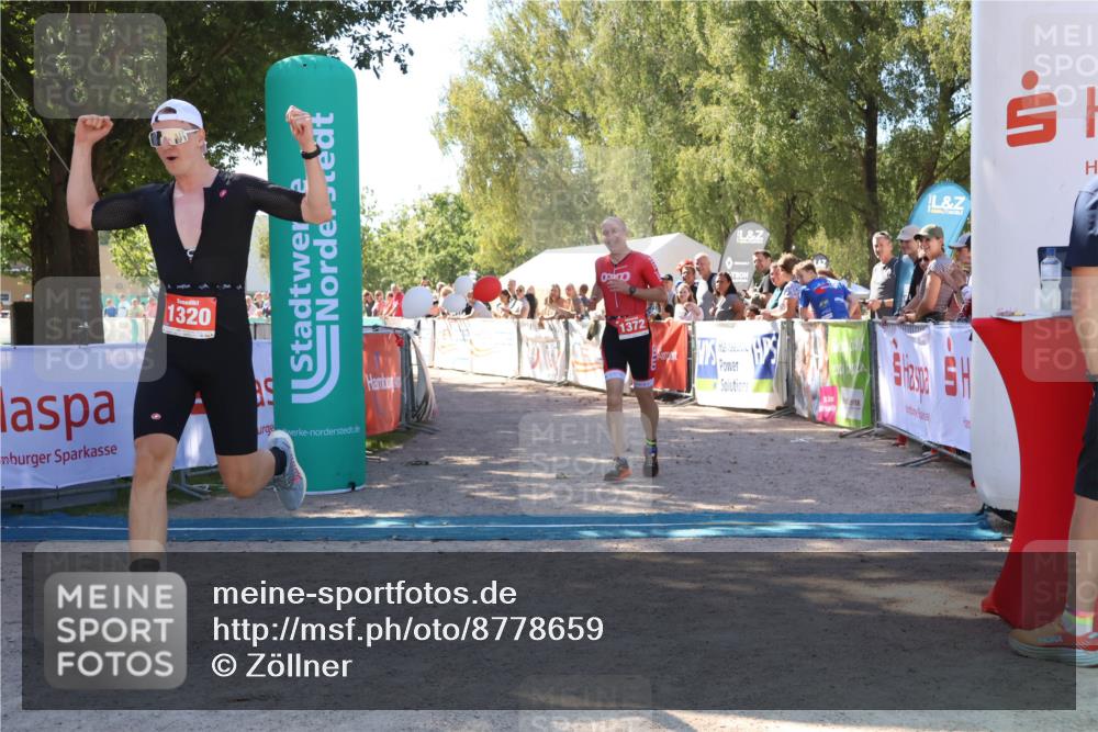07.09.2025 - 19. Norderstedt Triathlon Zöllner http://msf.ph/oto/8778659 07.09.2025 12:31:21 Ziel 1320, 1372 meine-sportfotos.de