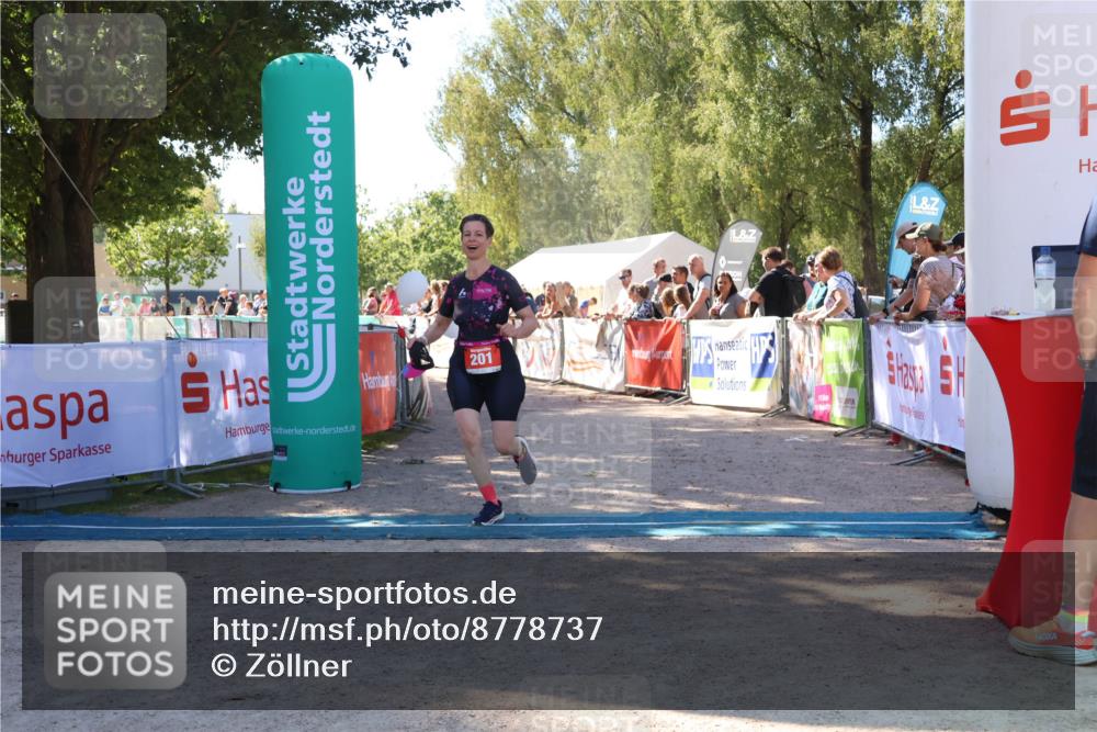 07.09.2025 - 19. Norderstedt Triathlon Zöllner http://msf.ph/oto/8778737 07.09.2025 12:32:38 Ziel 201 meine-sportfotos.de