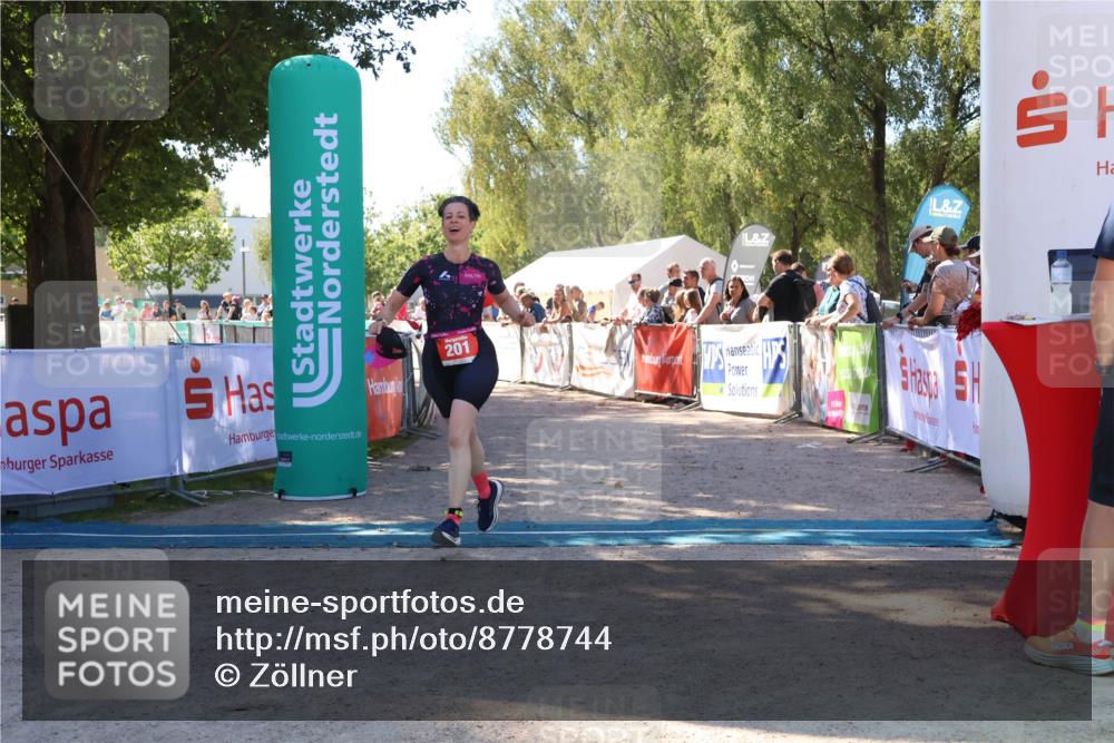 07.09.2025 - 19. Norderstedt Triathlon Zöllner http://msf.ph/oto/8778744 07.09.2025 12:32:38 Ziel 201 meine-sportfotos.de