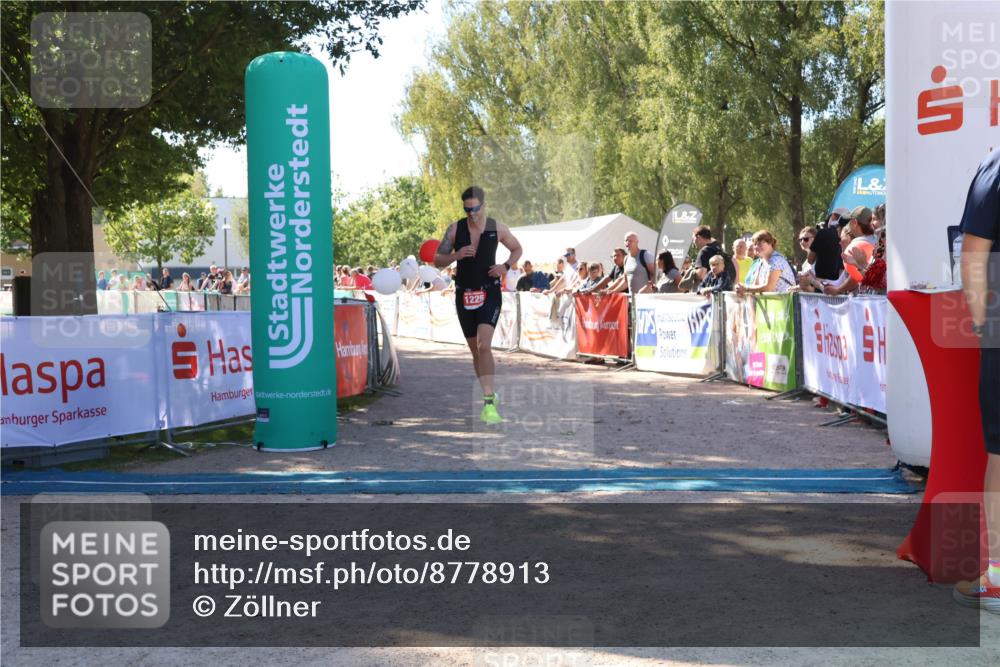 07.09.2025 - 19. Norderstedt Triathlon Zöllner http://msf.ph/oto/8778913 07.09.2025 12:34:19 Ziel 1225 meine-sportfotos.de
