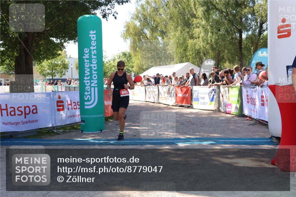 07.09.2025 - 19. Norderstedt Triathlon Zöllner http://msf.ph/oto/8779047 07.09.2025 12:35:55 Ziel 845 meine-sportfotos.de