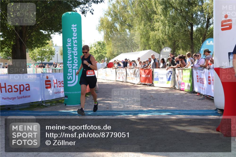 07.09.2025 - 19. Norderstedt Triathlon Zöllner http://msf.ph/oto/8779051 07.09.2025 12:35:55 Ziel 845 meine-sportfotos.de