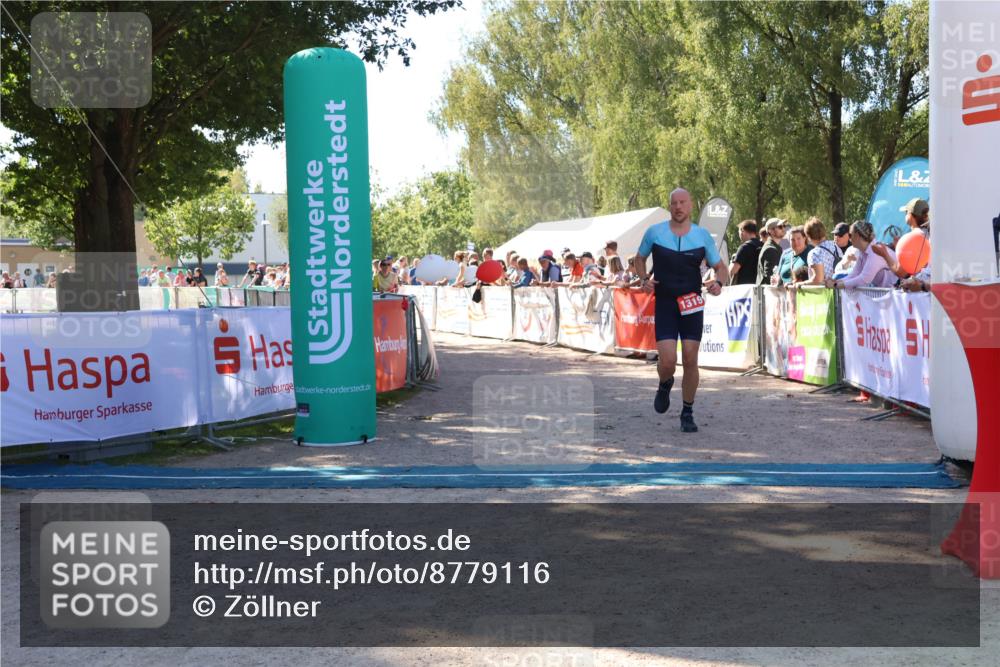 07.09.2025 - 19. Norderstedt Triathlon Zöllner http://msf.ph/oto/8779116 07.09.2025 12:36:41 Ziel 860, 1258, 1319 meine-sportfotos.de