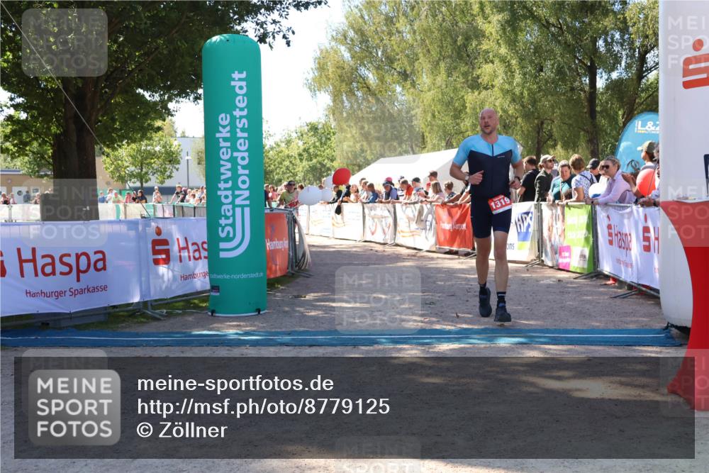 07.09.2025 - 19. Norderstedt Triathlon Zöllner http://msf.ph/oto/8779125 07.09.2025 12:36:42 Ziel 860, 1258, 1267, 1319 meine-sportfotos.de