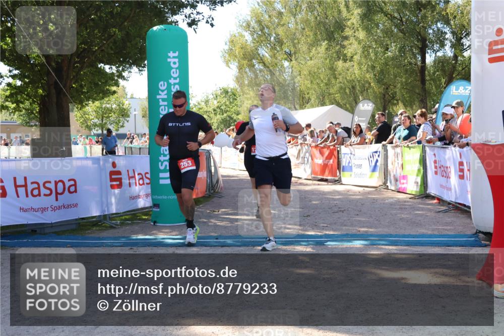 07.09.2025 - 19. Norderstedt Triathlon Zöllner http://msf.ph/oto/8779233 07.09.2025 12:37:36 Ziel 253, 280, 719, 861, 1244 meine-sportfotos.de