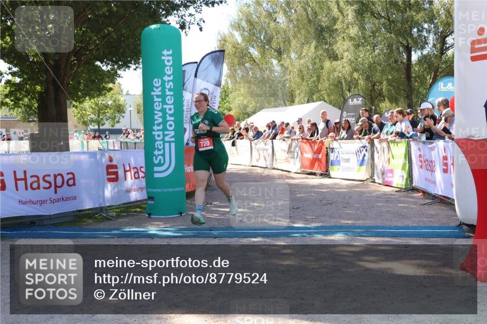 07.09.2025 - 19. Norderstedt Triathlon Zöllner http://msf.ph/oto/8779524 07.09.2025 12:38:57 Ziel 720 meine-sportfotos.de