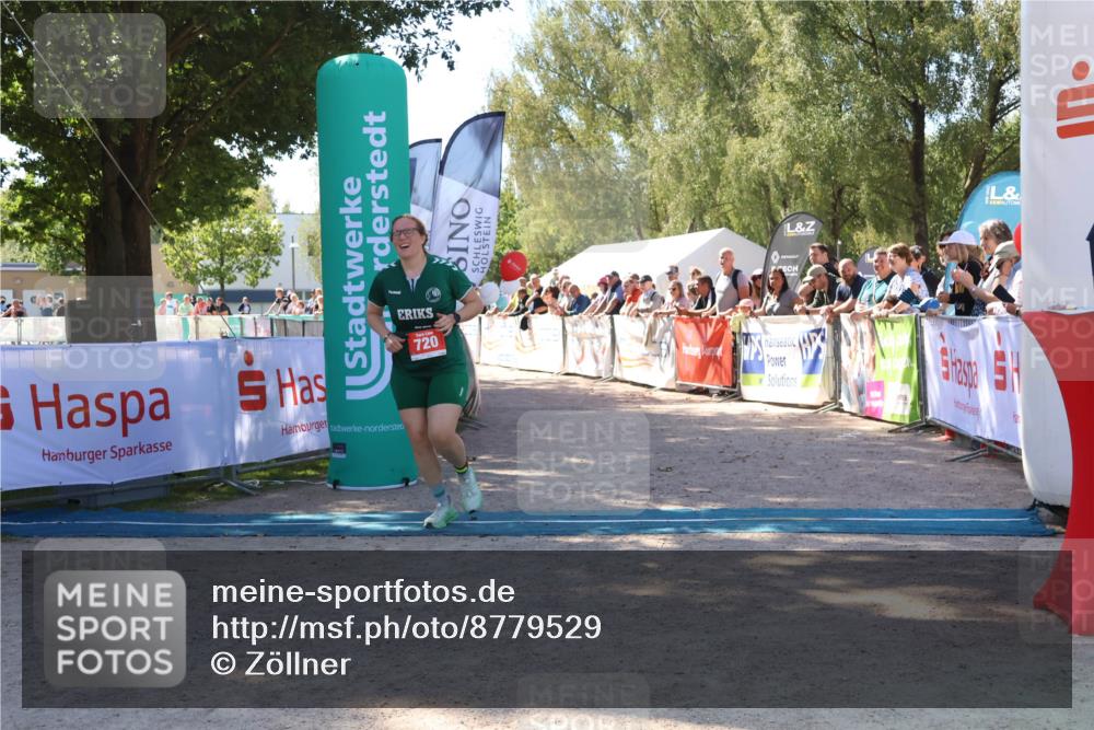 07.09.2025 - 19. Norderstedt Triathlon Zöllner http://msf.ph/oto/8779529 07.09.2025 12:38:58 Ziel 720 meine-sportfotos.de