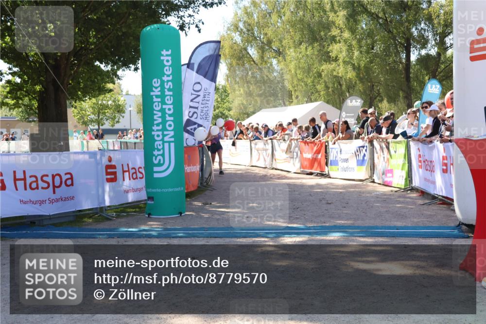 07.09.2025 - 19. Norderstedt Triathlon Zöllner http://msf.ph/oto/8779570 07.09.2025 12:40:11 Ziel 748, 763, 778 meine-sportfotos.de